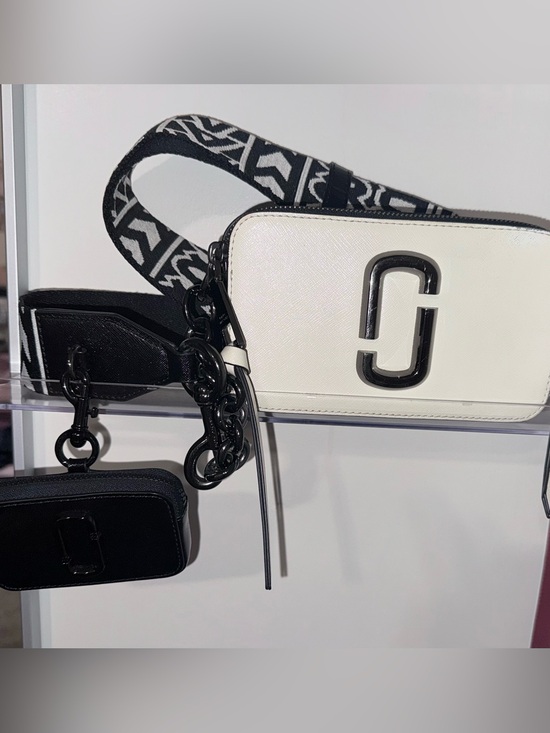 Marc Jacobs Handbags - Marc Jacobs THE UTILITY Snapshot Crossbody Bag with Black Logo Strap PLUS Charm